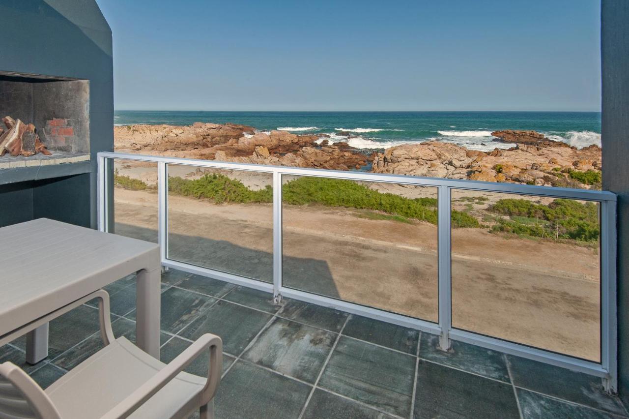 Albatross Accommodation แลมเบิร์ตส์เบย์ ภายนอก รูปภาพ
