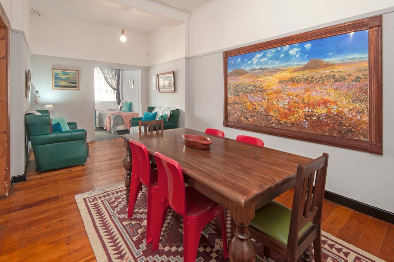 Albatross Accommodation แลมเบิร์ตส์เบย์ ภายนอก รูปภาพ
